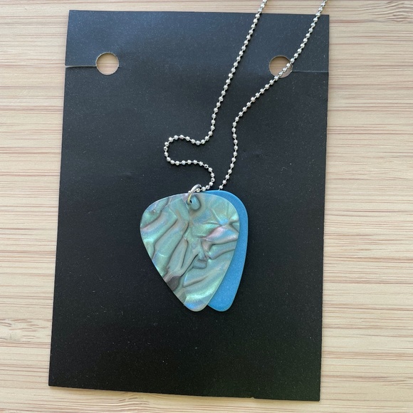 Guitar Picks Necklace - Picture 4 of 5